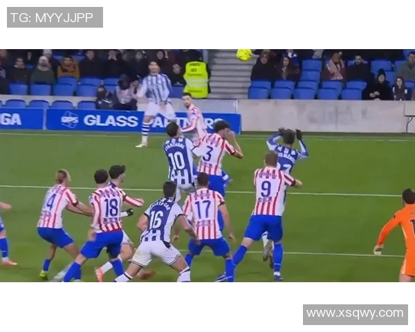 中超精彩对决里昂乌龙球绝杀皇马引发全场狂欢