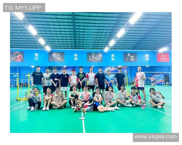 重庆羽毛球队与武汉羽毛球队赛后复盘团队协作的成功与不足分析