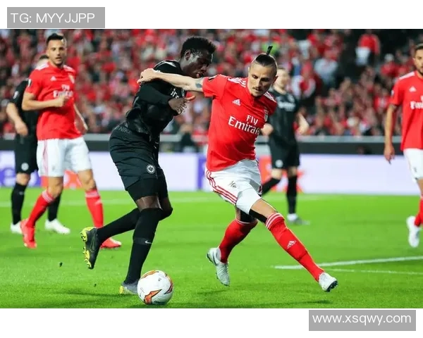 世界杯精彩对决那不勒斯狂胜本菲卡4-0绝杀时刻点燃全场激情