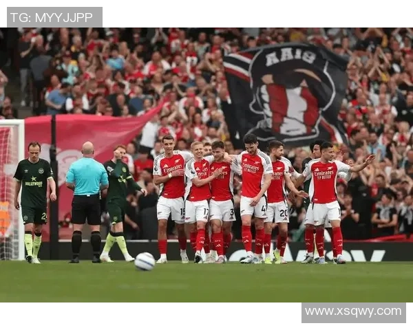 意甲激战巴黎圣日耳曼险胜利物浦引发转会风波与球迷热议