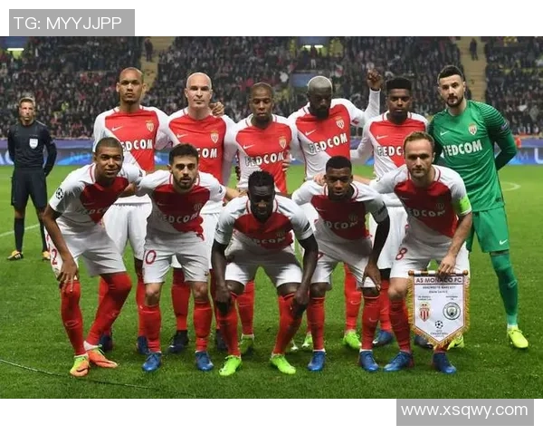 巴萨与本菲卡友谊赛零平乌龙球瞬间成为全场焦点引发热议